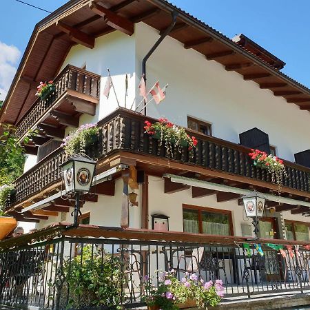 Tattoo Pension Mit Restaurant Und Tattoo-Studio Mortschach Экстерьер фото