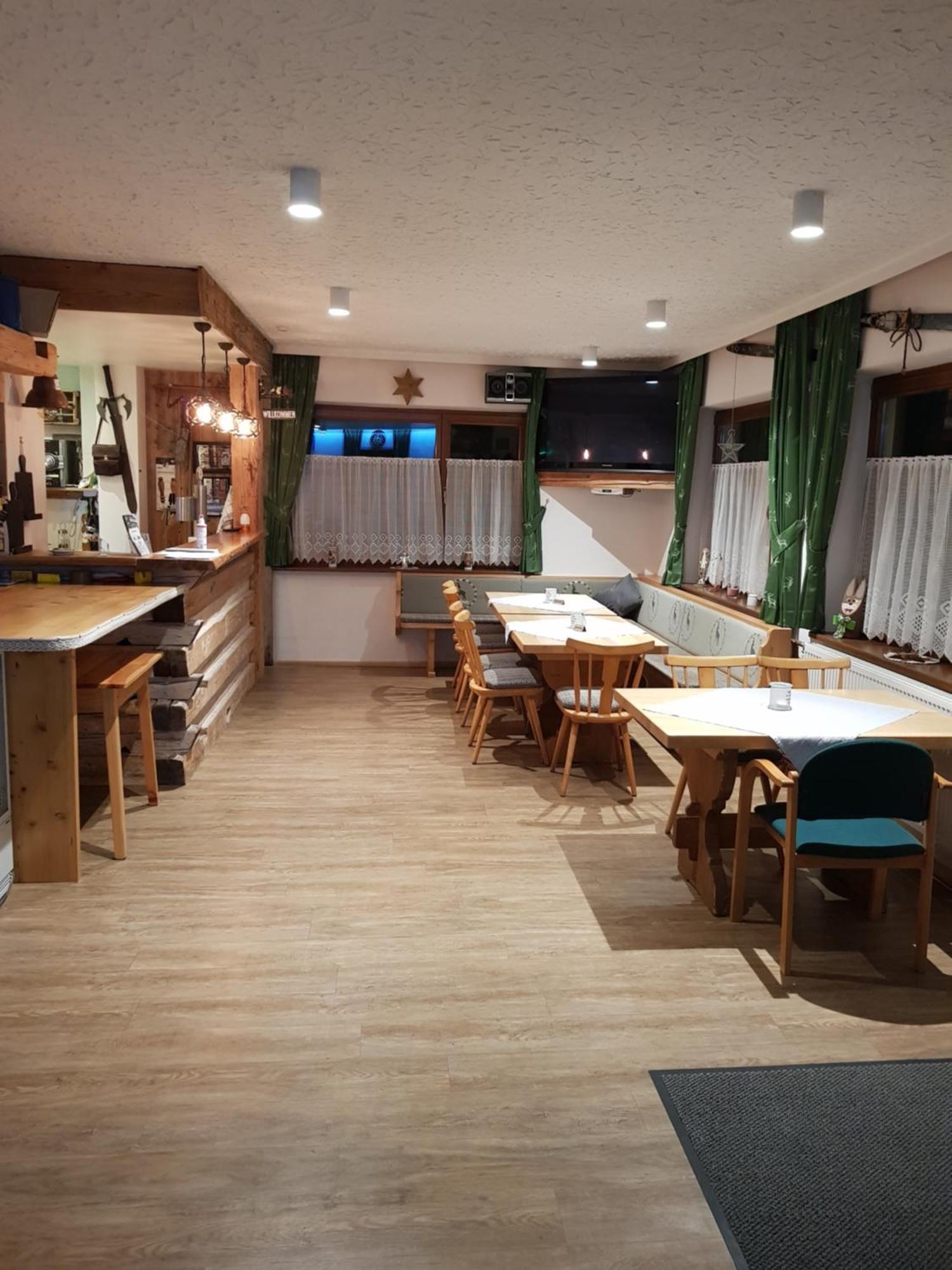 Tattoo Pension Mit Restaurant Und Tattoo-Studio Mortschach Экстерьер фото